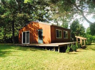 N3154 Lazy Lake Dr, Fall river, WI 53932