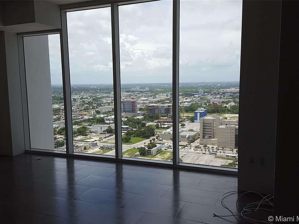 2nd image of 1040 Biscayne Blvd Ste 05