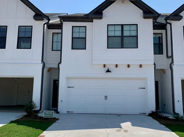 135 N Auburn Landing Pl, Auburn, GA 30011
