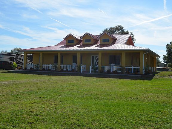 3rd image of 172 Bald Cypress Avenue