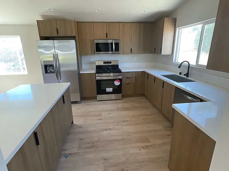 4500 W Rosamond Blvd #29A — Photo 2