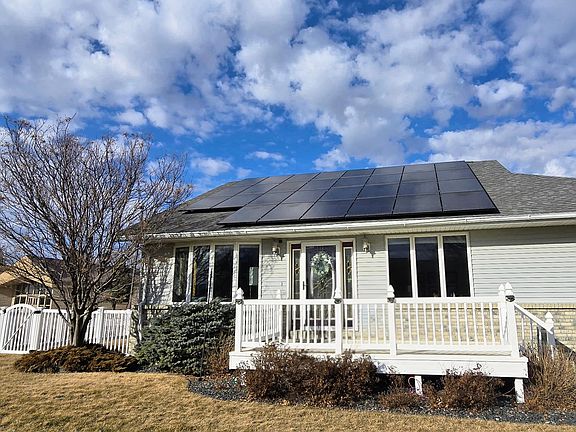 2nd image of 807 8th St SW