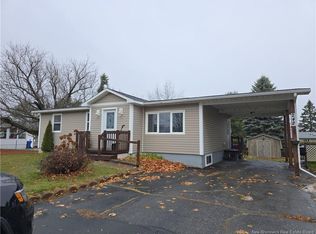 242 Foulem, Beresford, NB E8K1N3