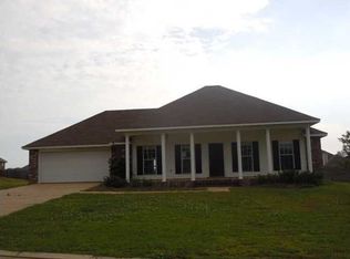 127 Carl Cir, Byram, MS 39272
