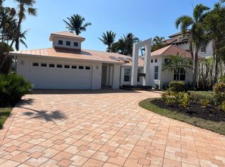 314 Egret Ave, Naples, FL 34108