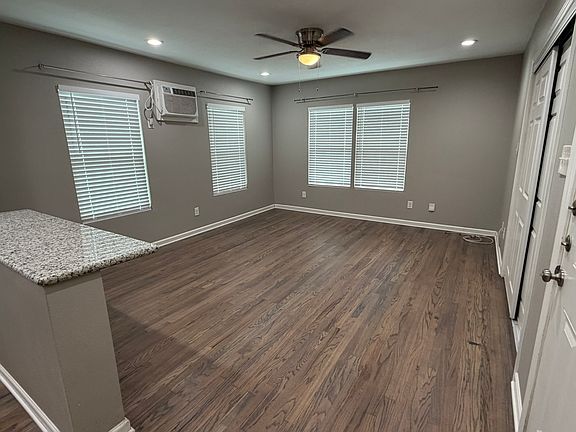 5th image of 114 Jacobs St Unit 201