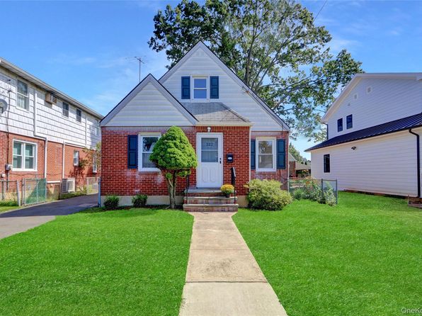 322 Harvard Rd S