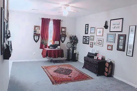 3 bed, 1.5 bath, 1562 sqft, $1,290 — Photo 3