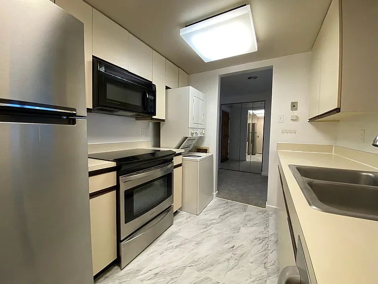 1530 Key Blvd #1005 — Photo 4