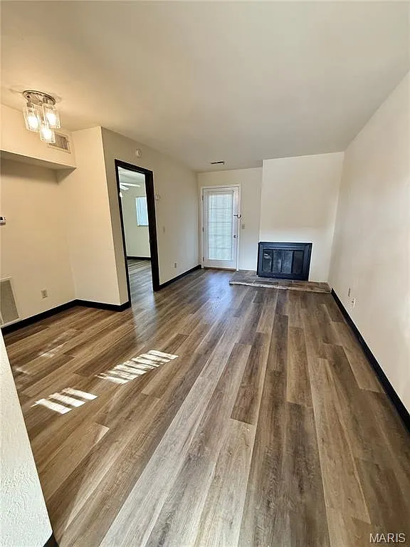 1 bed, 1.0 bath, 550 sqft, $850 — Photo 3