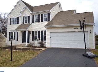 141 Bayberry Dr, Royersford, PA 19468
