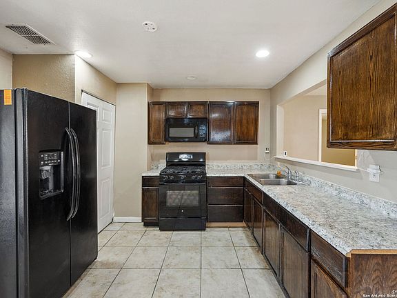 5th image of 219 WOLEY DR