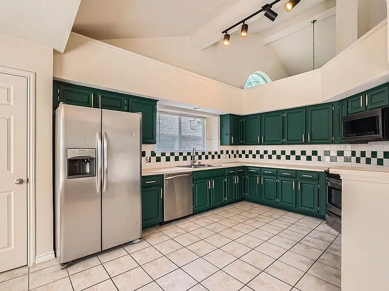 17904 Worley Dr — Photo 10