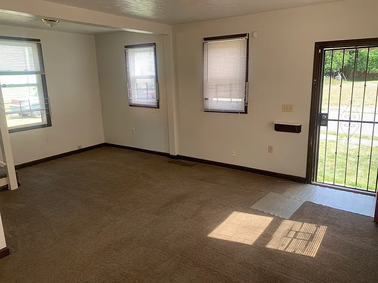 5001 McBride Ave — Photo 5
