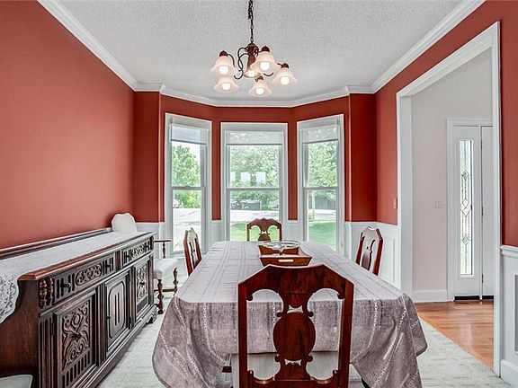 5th image of 5416 Oakview St