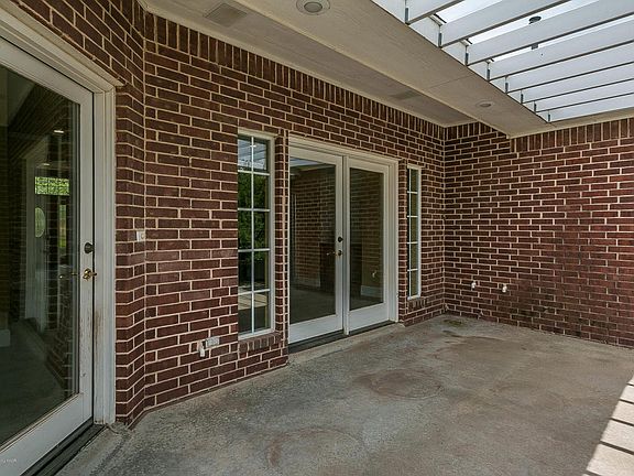 3rd image of 7406 Woodmont Dr
