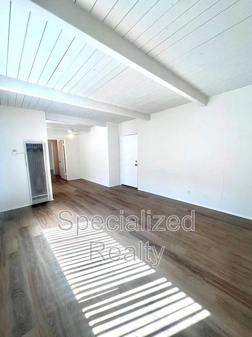 508 Hill Drive — Photo 4