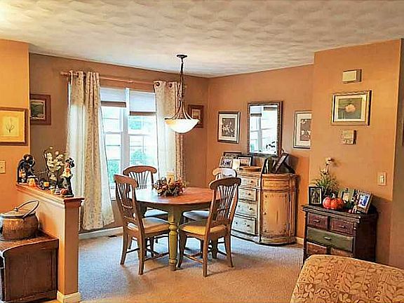 4th image of 69 Remington Farm Dr