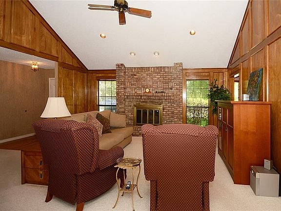 5th image of 3516 Hilltop Ln