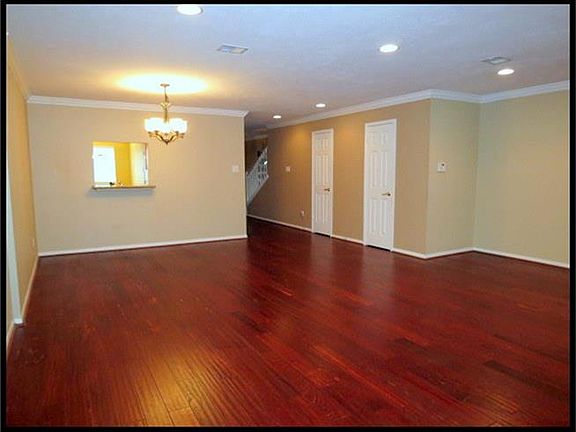 4th image of 15320 Gorham Dr