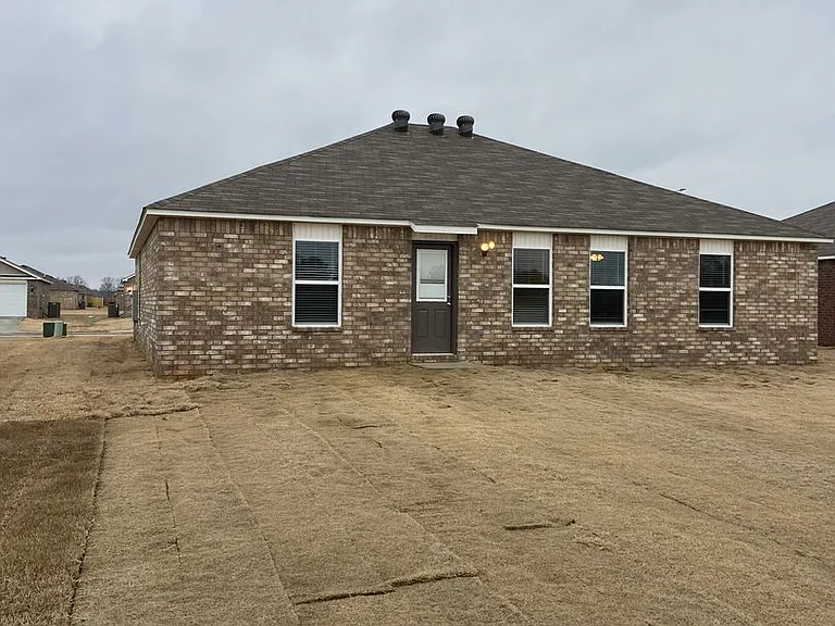 3828 Travers Ln — Photo 16