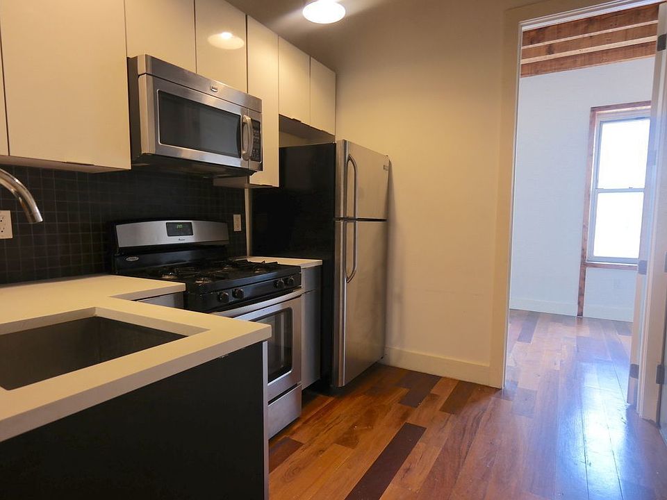 1st image of 323 Stanhope St APT 2L