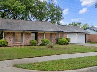 1607 Buescher Dr, Houston, TX 77043