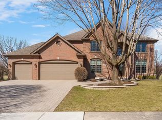 26W352 Torrey Pines Ct, Winfield, IL 60190