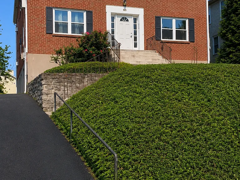 805 Ellison Ave — Photo 1