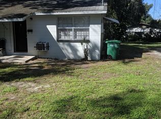 8020 N 13th St APT B, Tampa, FL 33604