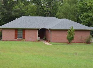 120 Green Forest Dr, Clinton, MS 39056