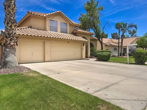 2nd image of 3841 S Acacia Ct