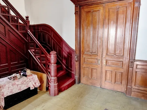 113 Halsey Street image 4 of 11