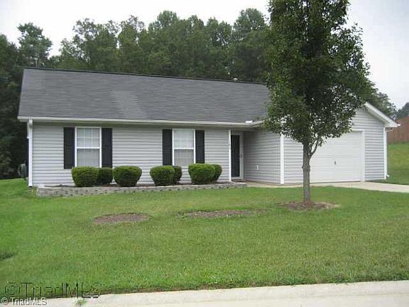 2nd image of 160 Old Wood Ct