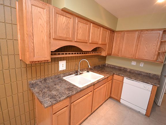 3rd image of 1919 W 3650 S APT 3