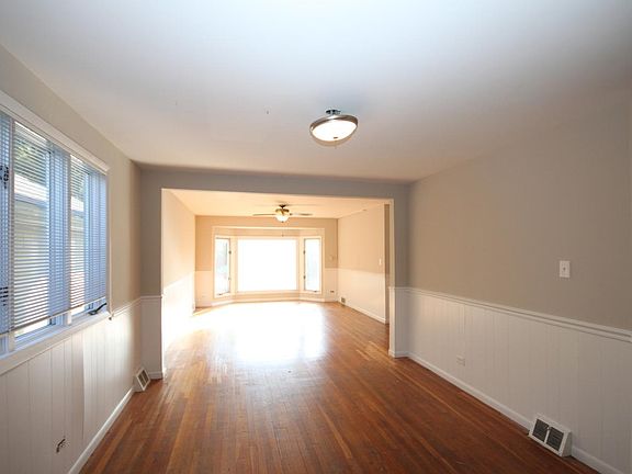 4th image of 5253 N Liano Ave