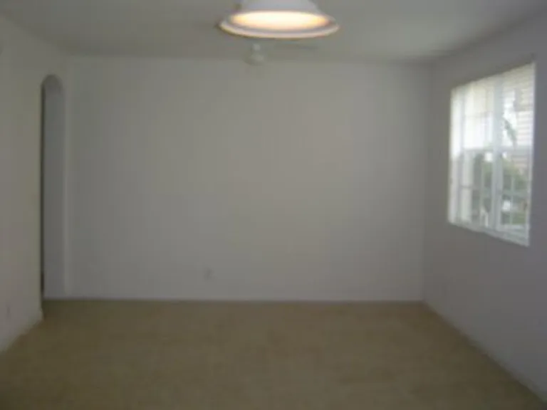 4809 N Wickham Cir #B — Photo 3
