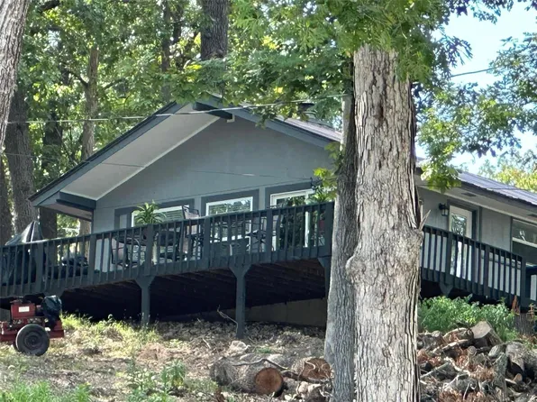 5143 Dempsey Dr, Osage Beach, MO 65065