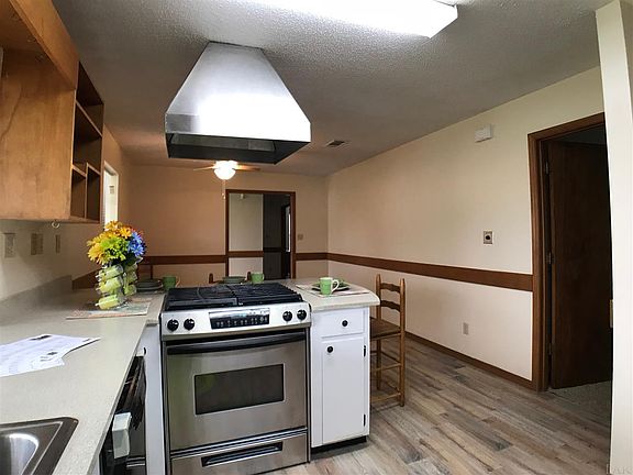 2nd image of 8346 N Beal St