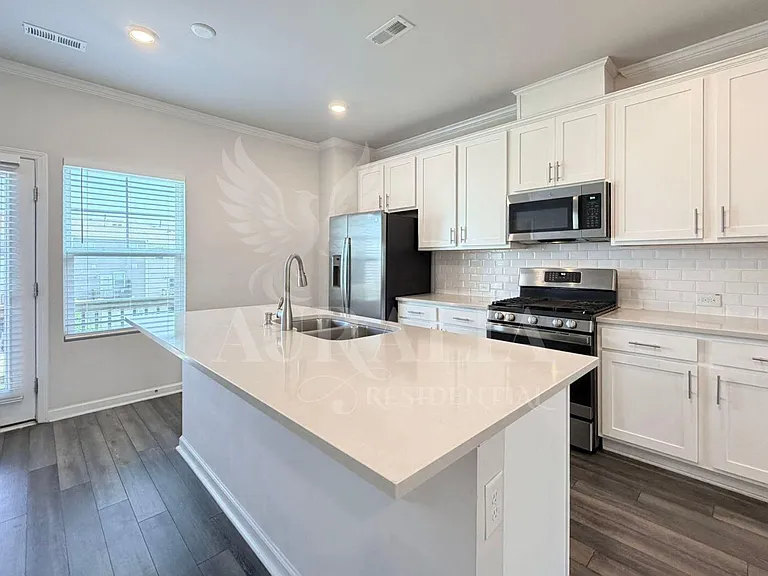 5243 Forsyth Park St — Photo 13
