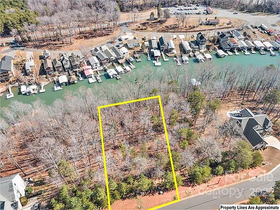 3rd image of 2057 Beauhaven Ln #28
