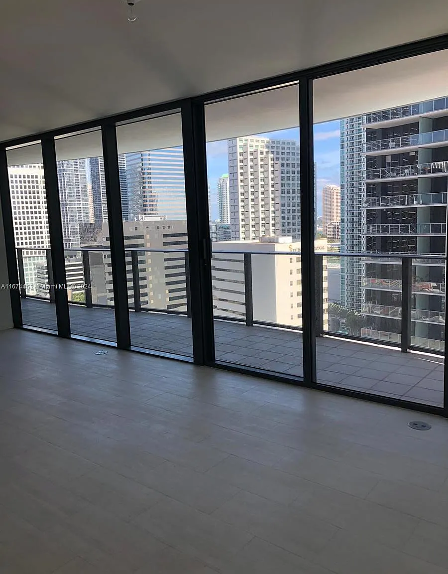 2 bed, 1236 sqft, $7,900 — Photo 2