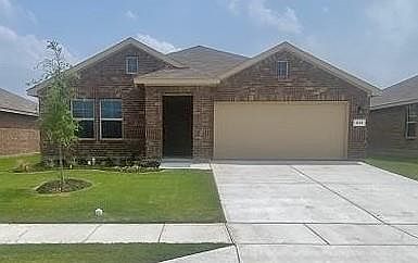 D.R. Horton's Texas Cali floorplan, elevation C. All Home and community information, including pricing, included features, terms, availability and amenities, are subject to change at any time without notice or obligation. All Drawings, pictures, photographs, video, square footages, floor plans, elevations, features, colors and sizes are approximate for illustration purposes only and will vary from the homes as built.
