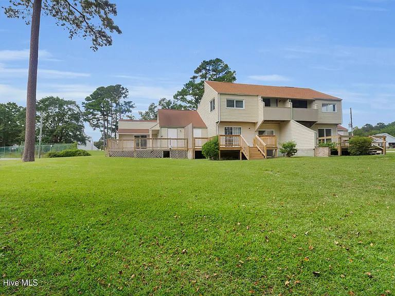 125 Pirates Rd #7 — Photo 19