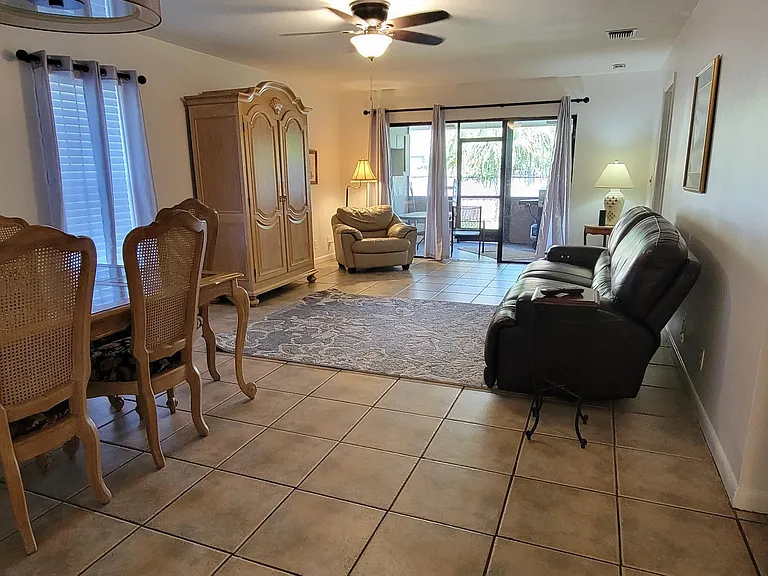 12738 Peconic Ct — Photo 6