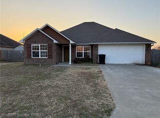 1619 Riley Cir, Alma, AR 72921