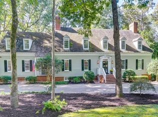 8 Dahlgren Rd, Henrico, VA 23238