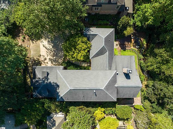 3rd image of 205 Byrd Blvd