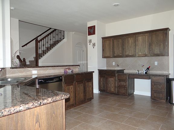 4th image of 3401 Plantation Grove Blvd