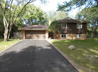 10213 Union Terrace Ln N, Maple Grove, MN 55369